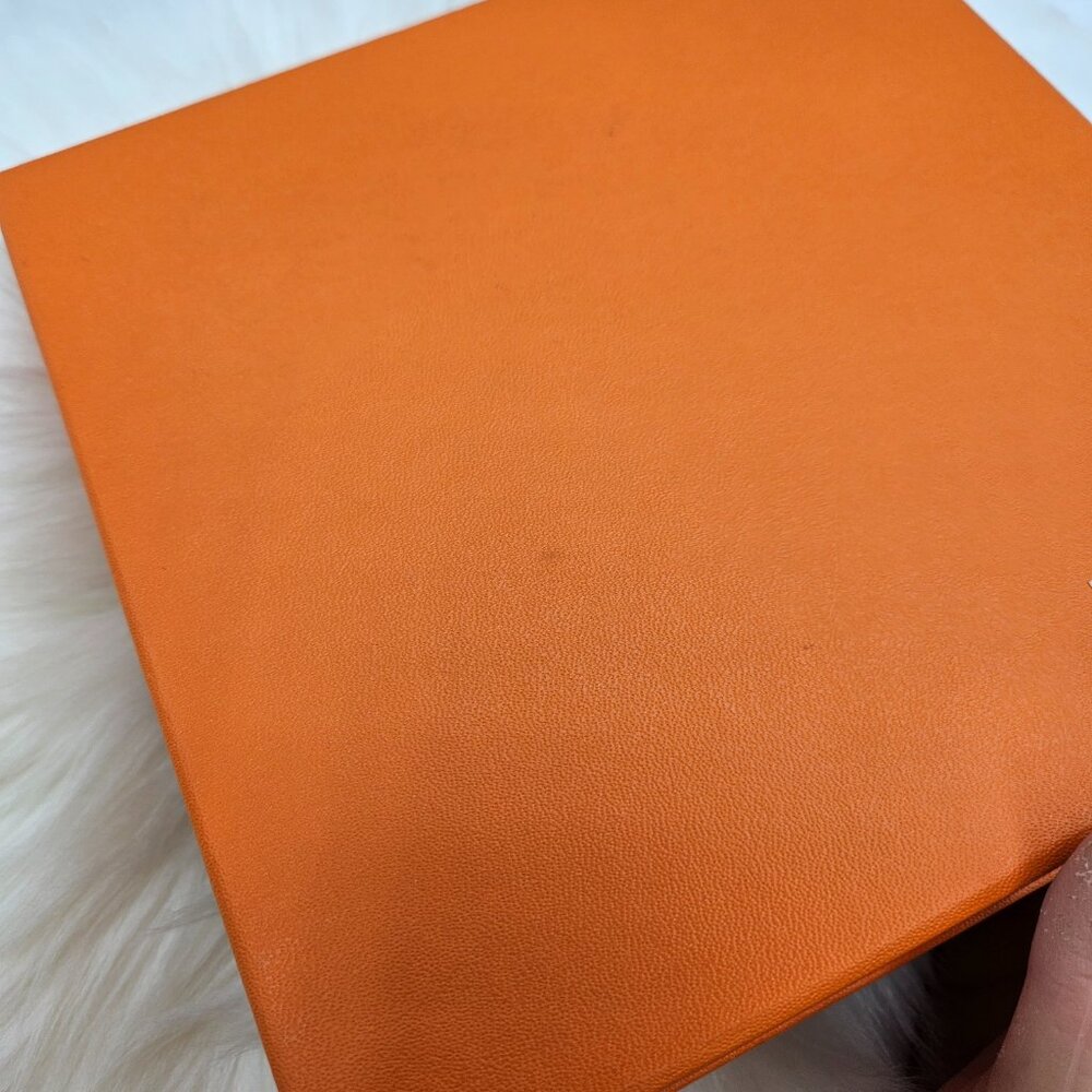 Authentic Hermès Gift Box (Empty) - Picture 4 of 7